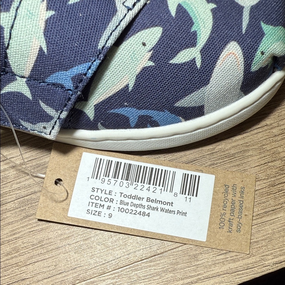 TOMS Belmont Shark Shoes Velcro - Picture 7 of 8